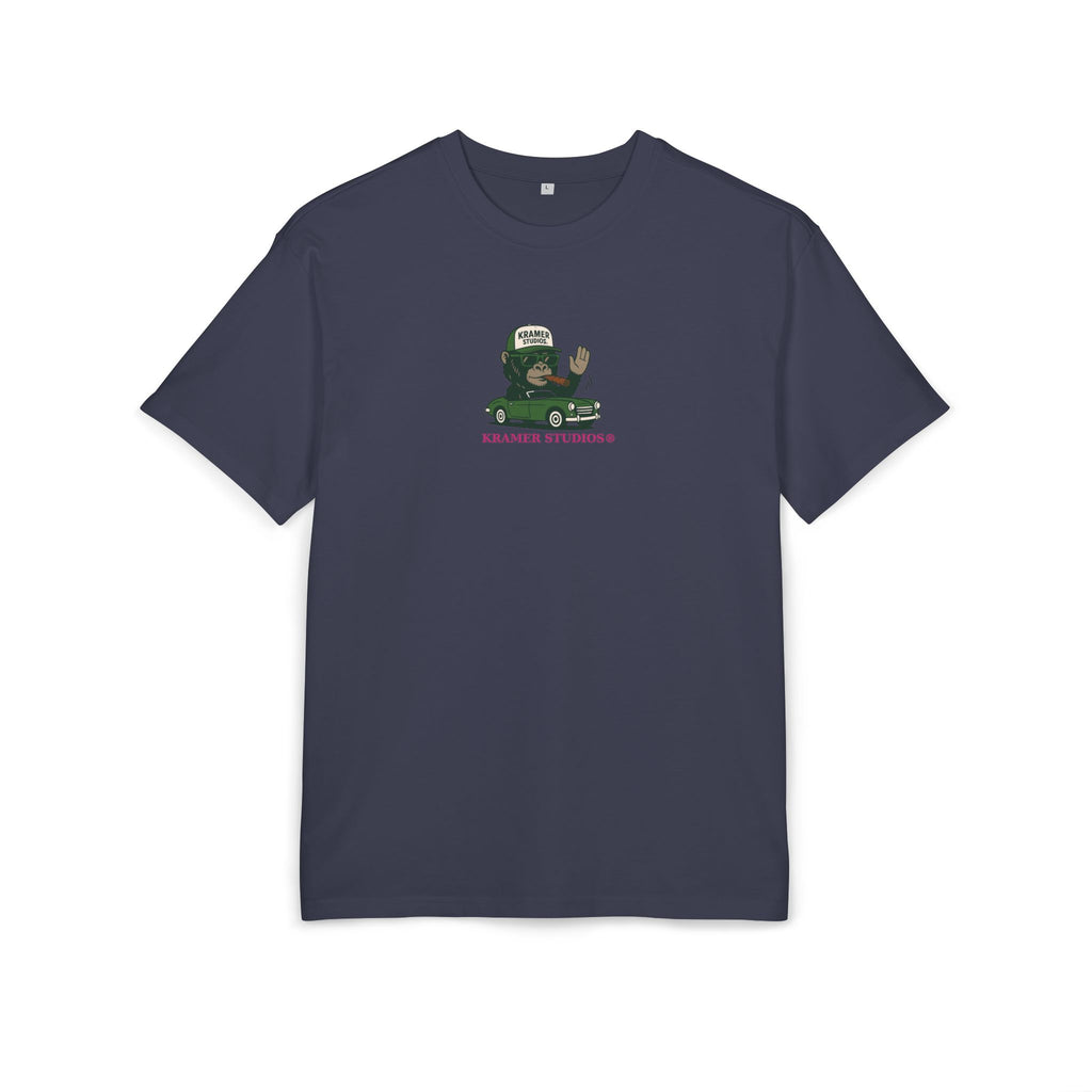 Camiseta navy con flow de despacho.